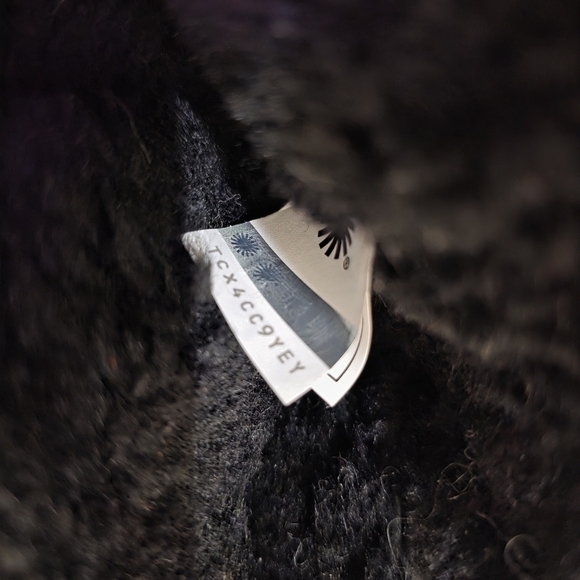 New! UGG Mini Bailey Bow Glimmer Boots - Picture 7 of 7